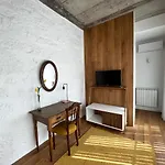 Quinta De Chousas - - *