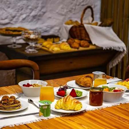 Quinta De Chousas - - Alojamento de Turismo Rural *