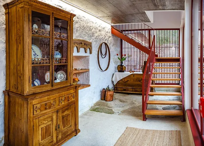 Quinta De Chousas - - *