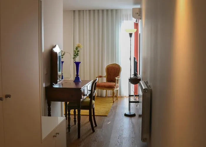 Quinta De Chousas - - * Braga